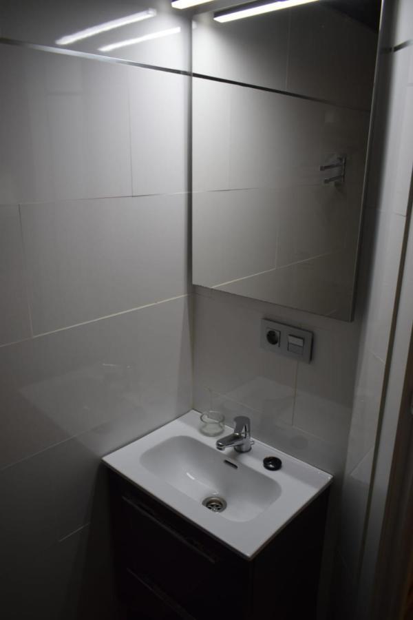 Precioso Apartamento En Pleno Centro De Cordoba Luaran gambar